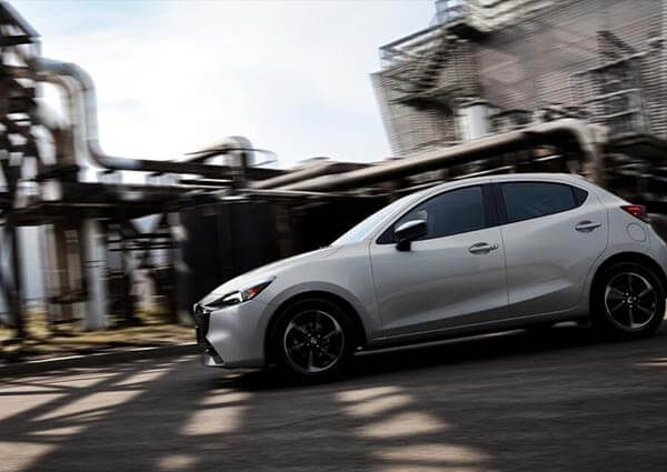 MAZDA 2